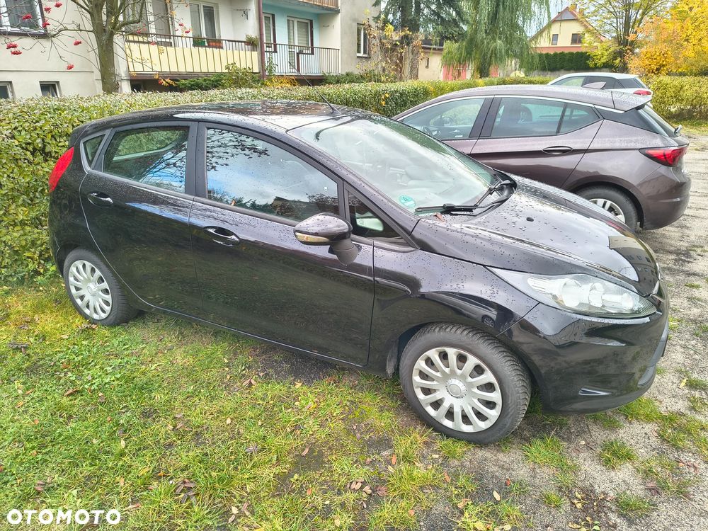 Ford Fiesta 2012 photo 3