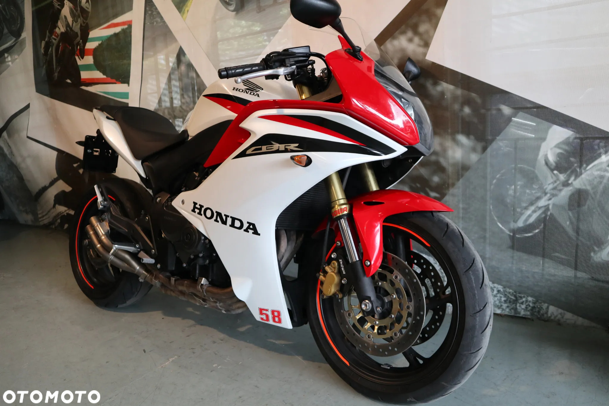 Honda CBR - 13