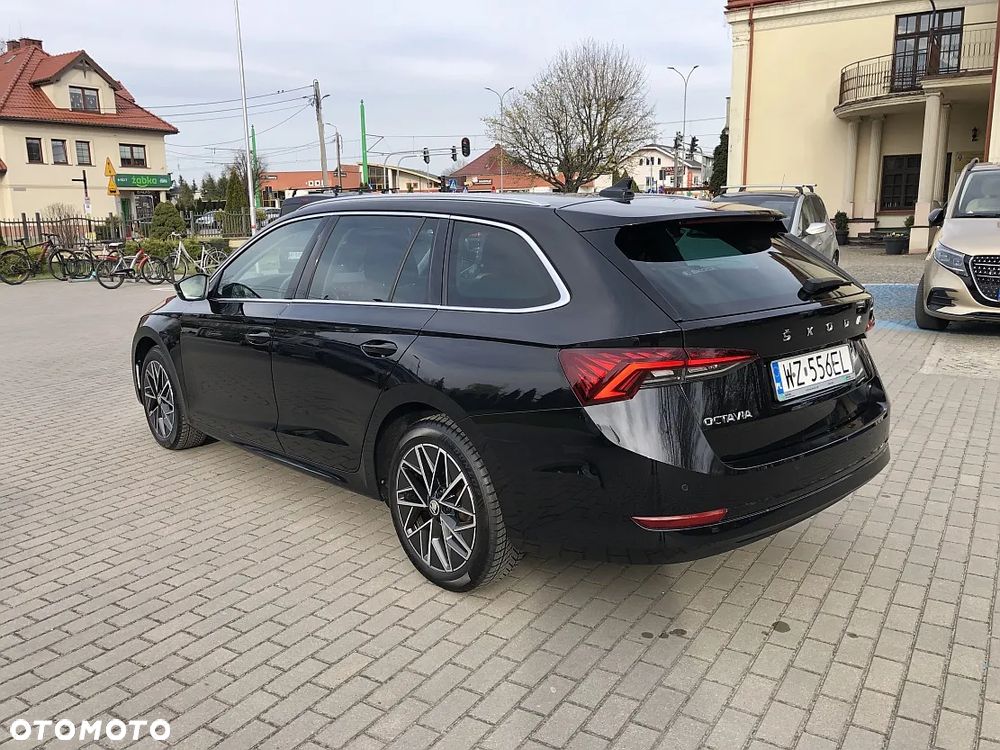 Skoda Octavia 2.0 TDI SCR Style DSG - 4