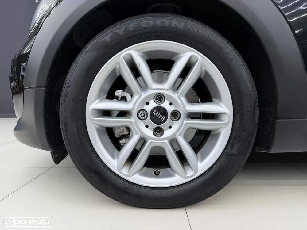 MINI 3 Portas One D - 19