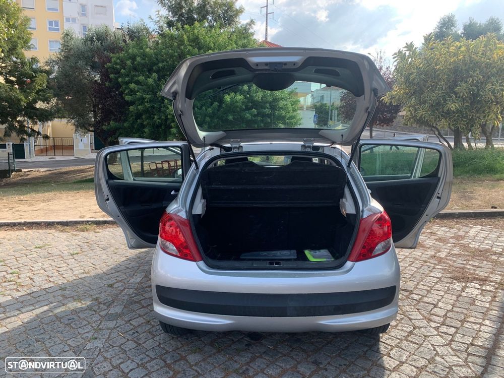Peugeot 207 1.4 16V Active - 8