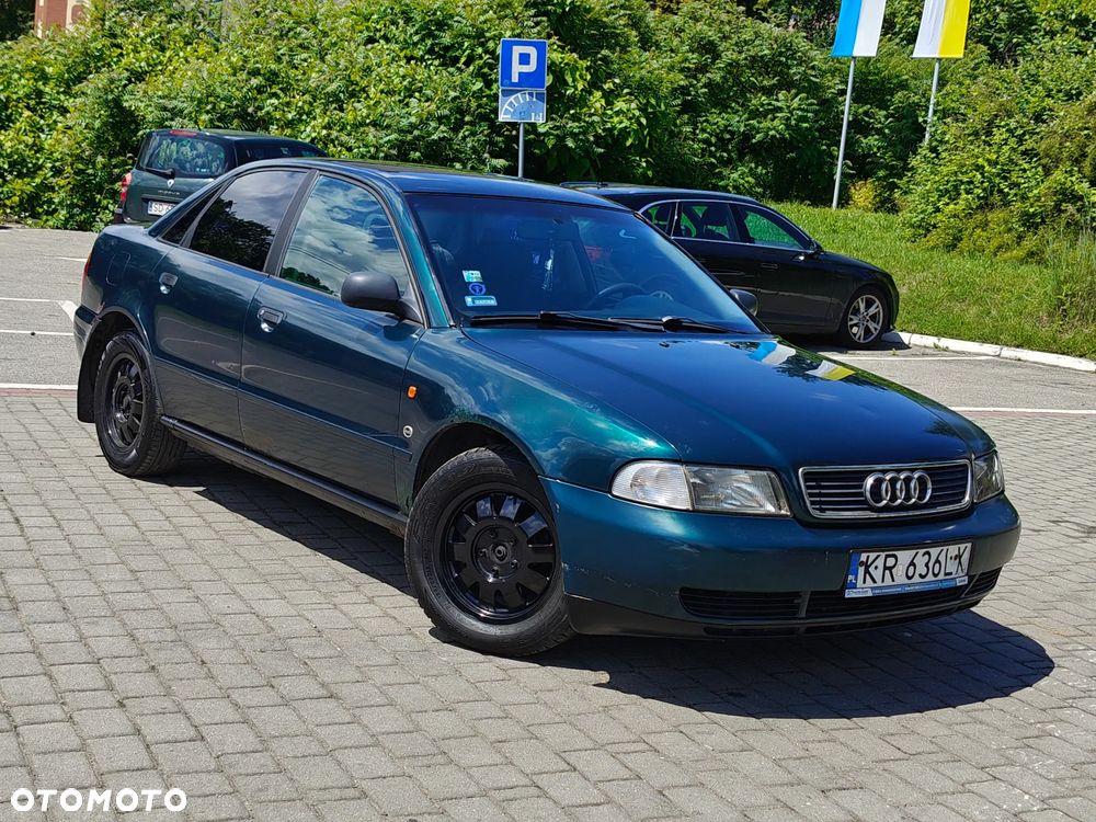 Audi A4 Limousine - 5