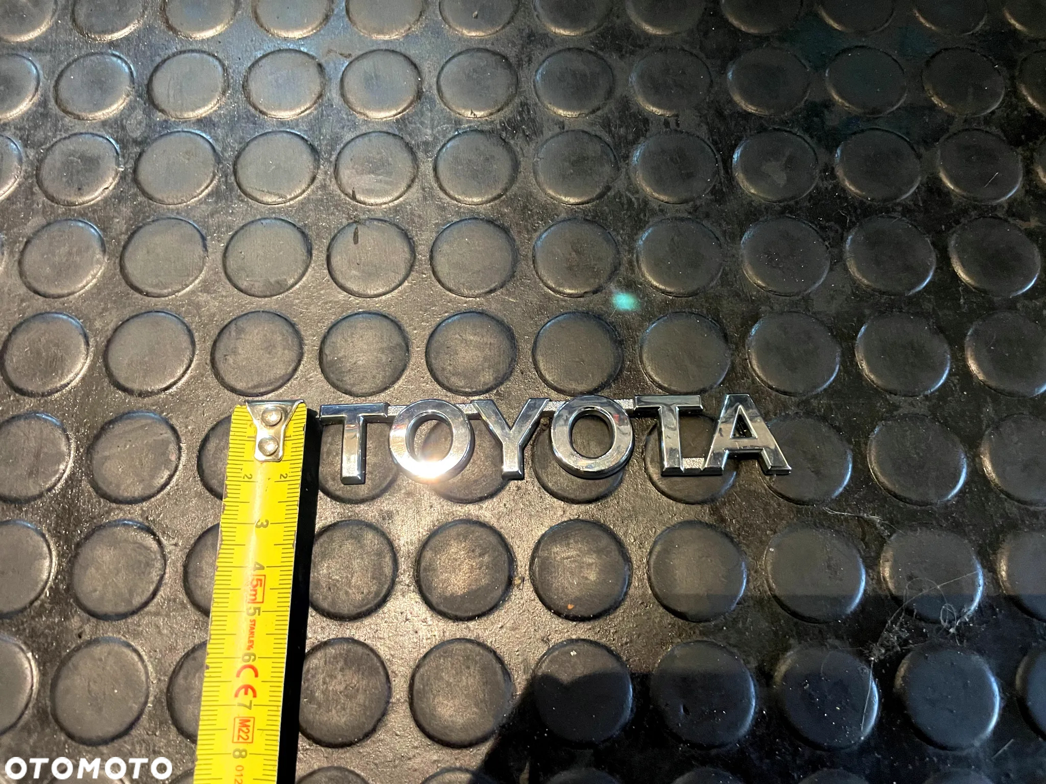 Emblemat znaczek znaczki TOYOTA AURIS II - 5