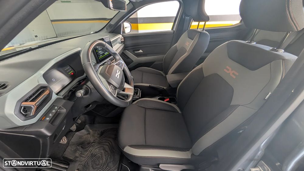 Dacia Duster 1.2 TCe Extreme 4x4 - 36