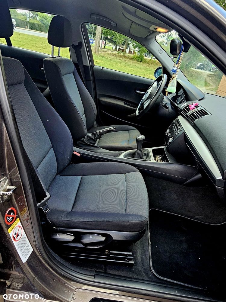 BMW Seria 1 116i - 13