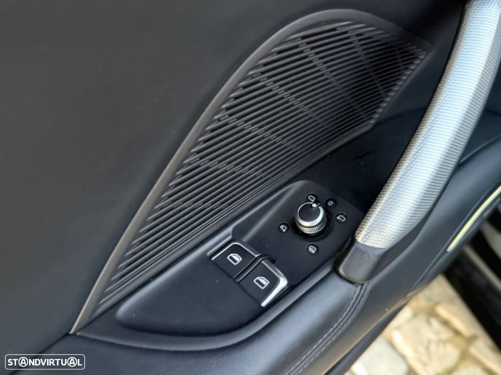 Audi TT Roadster 2.0 TFSi - 29