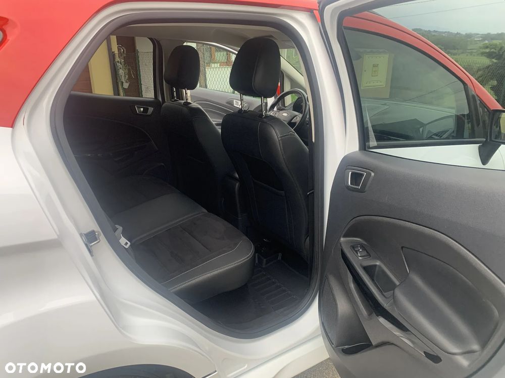 Ford EcoSport 1.5 TDCi ST-Line ASS - 12