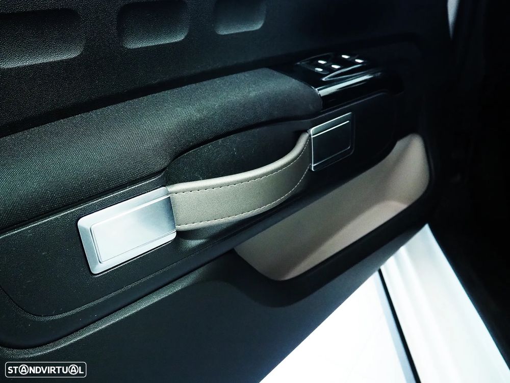 Citroën C3 1.2 PureTech Shine - 19