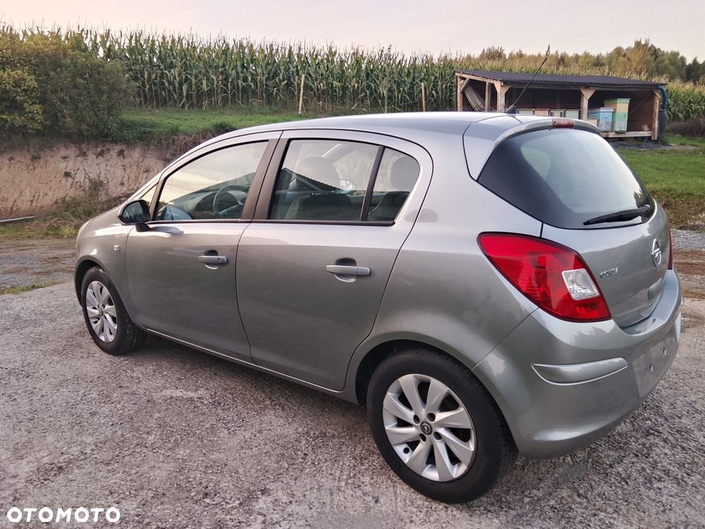 Opel Corsa - 2