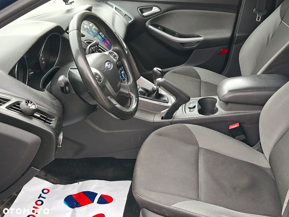 Ford Focus 1.6 TDCi DPF Champions Edition - 11
