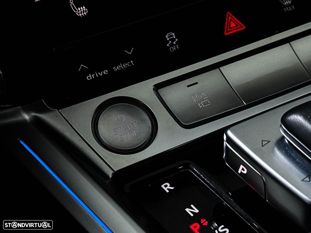 Audi e-tron 50 quattro S line - 50