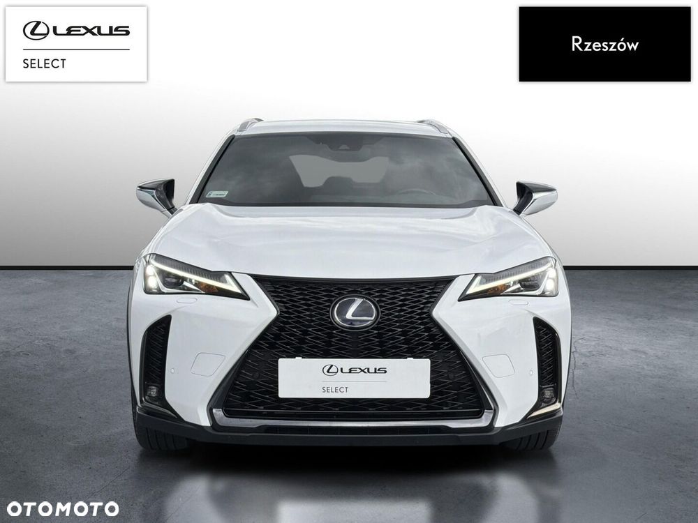 Lexus UX - 8