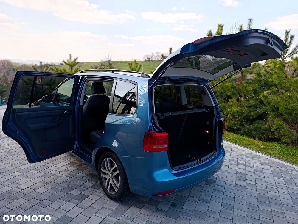 Volkswagen Touran 1.6 TDI DPF BlueMot Comfortline - 15