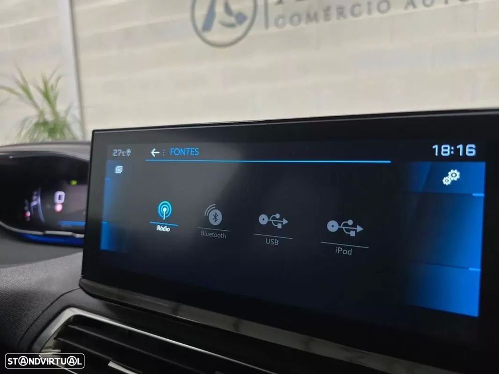 Peugeot 5008 1.2 PureTech Allure EAT8 - 16