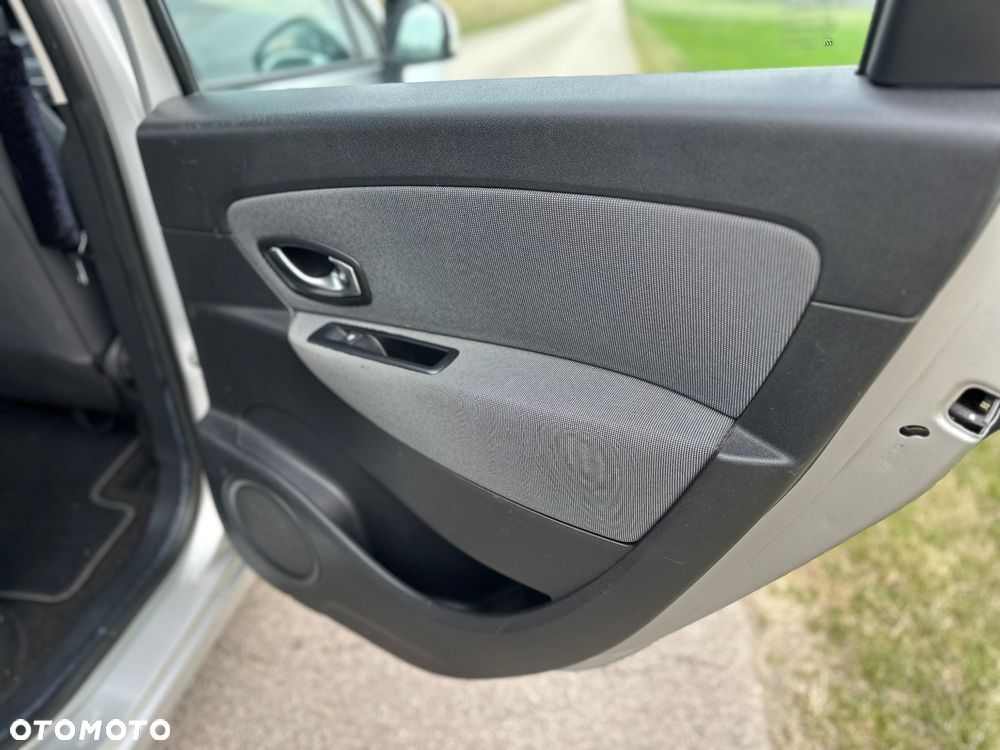 Renault Scenic 1.6 16V 110 Expression - 24