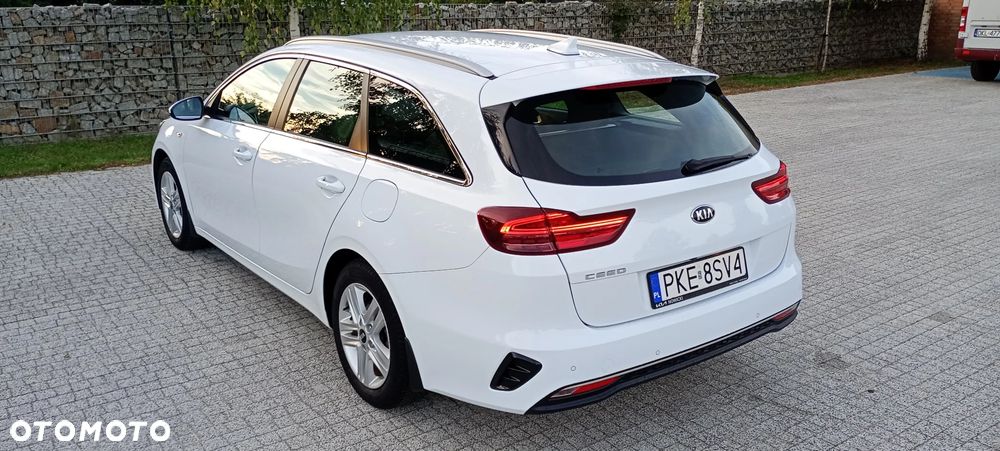 Kia Ceed 1.5 T-GDI M - 6