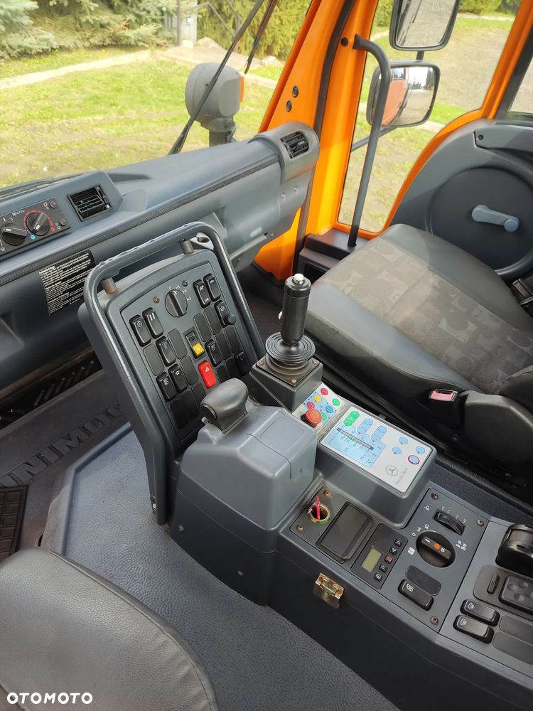 Mercedes-Benz Unimog 4x4 wywrotka - 8