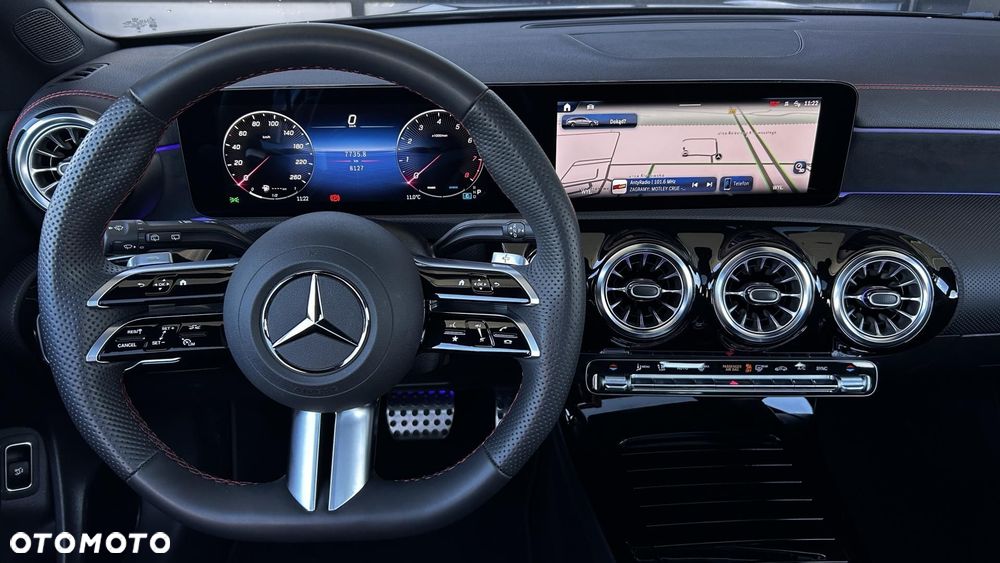 Mercedes-Benz CLA 200 AMG Line 7G-DCT - 14