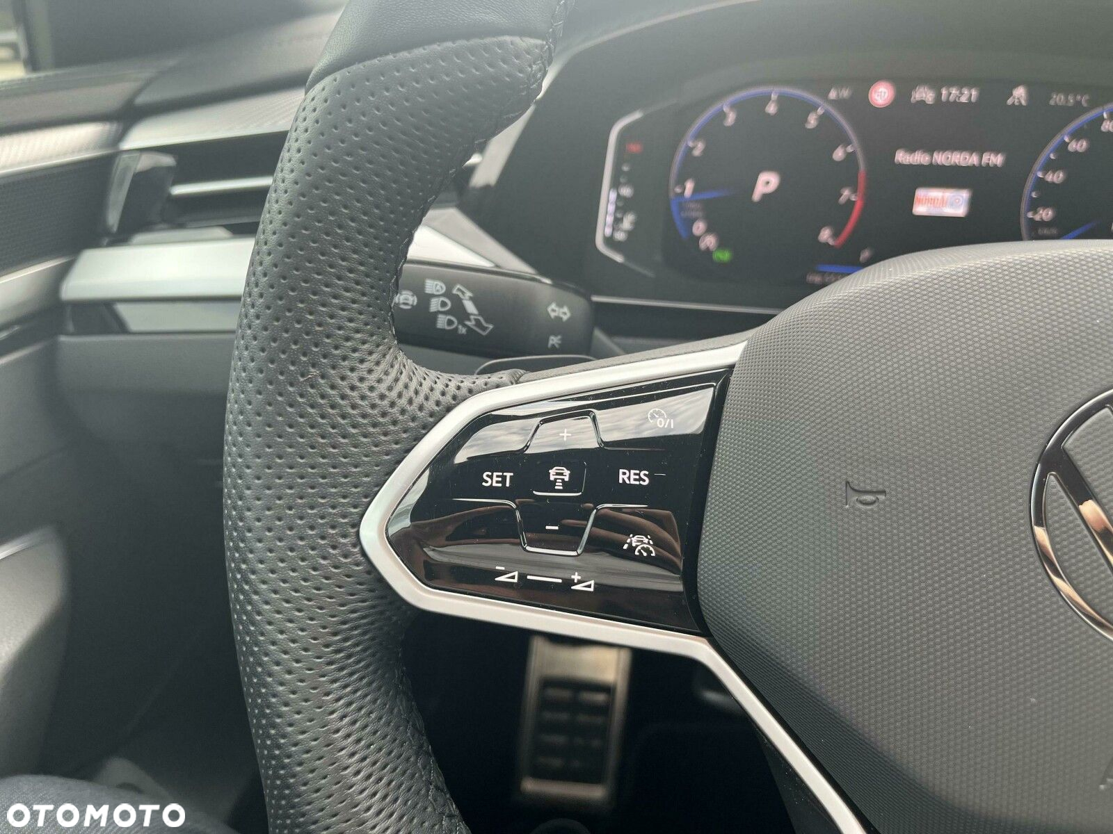Volkswagen Arteon 2.0 TSI R-Line DSG - 16