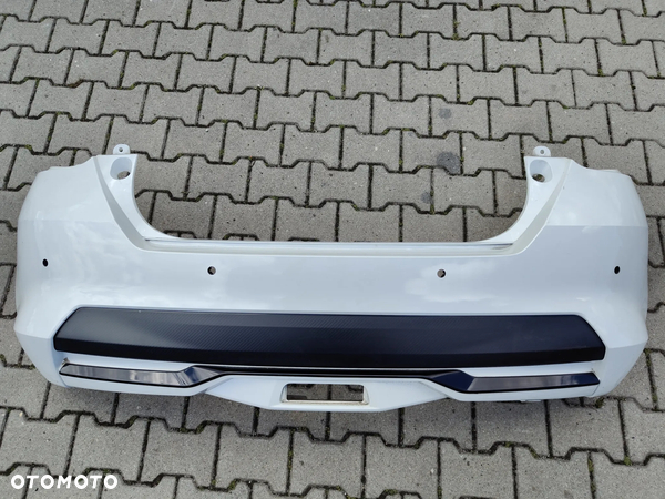 NISSAN MICRA K14 ZDERZAK TYŁ