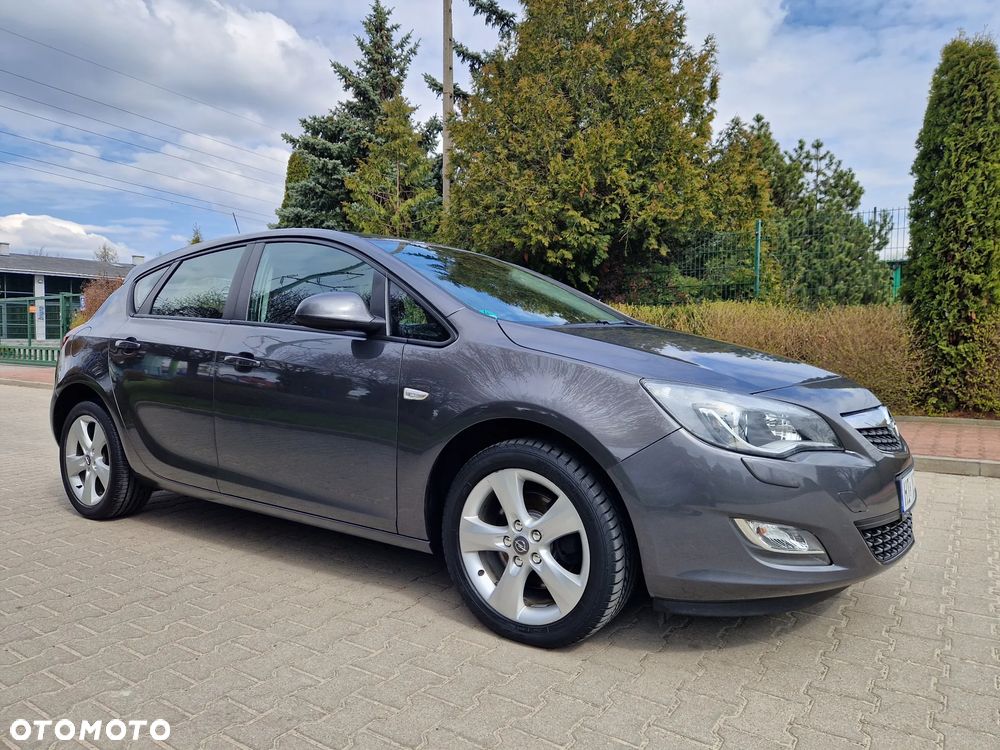 Opel Astra - 25