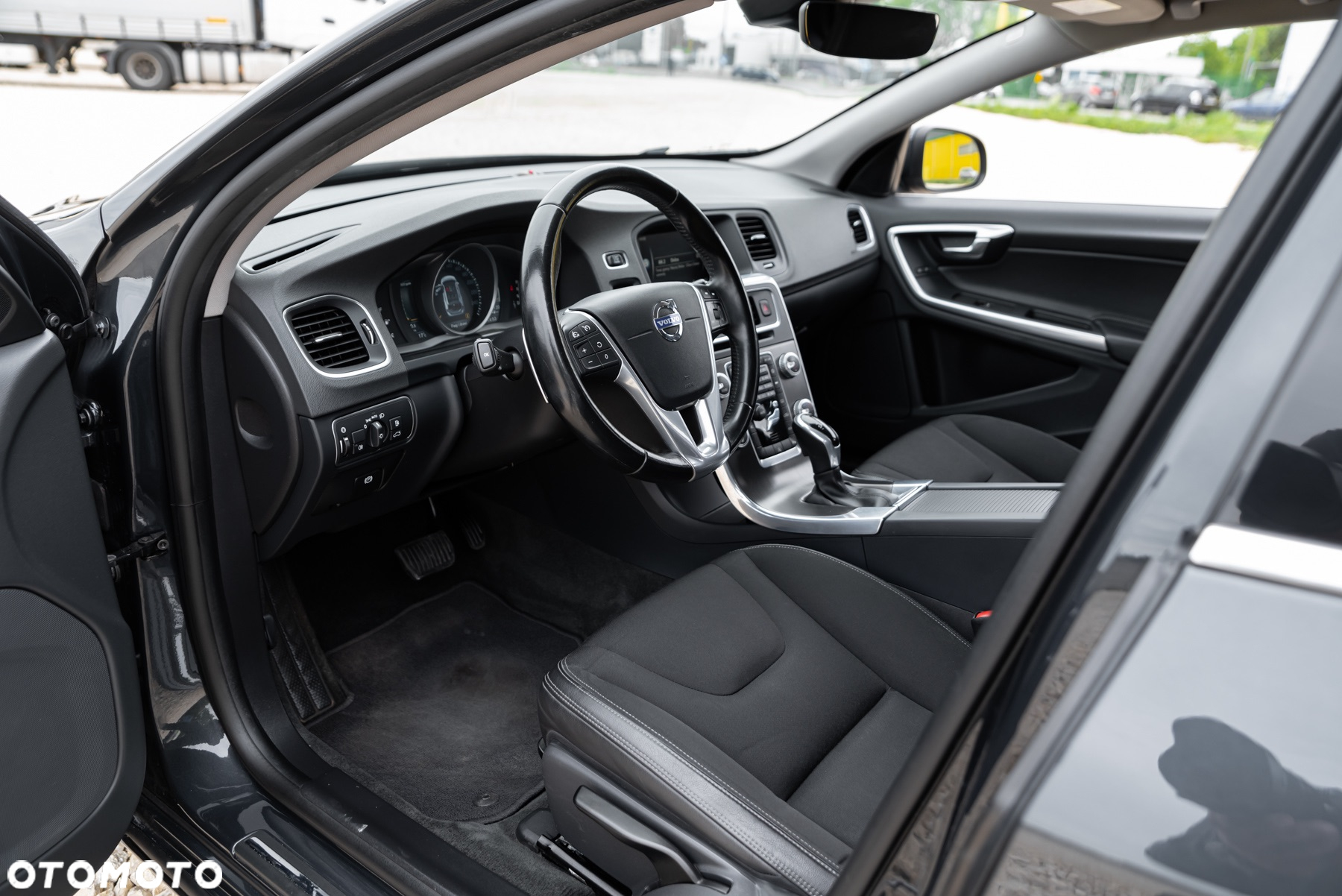 Volvo V60 D4 Geartronic Summum - 5
