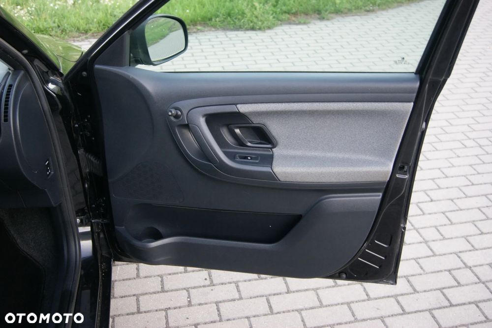 Skoda Fabia 1.2 HTP - 32