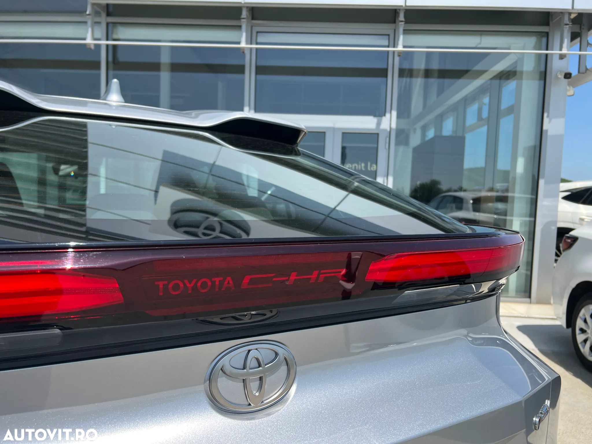 Toyota C-HR 1.8 HEV 140 CP 4x2 CVT Active - 12