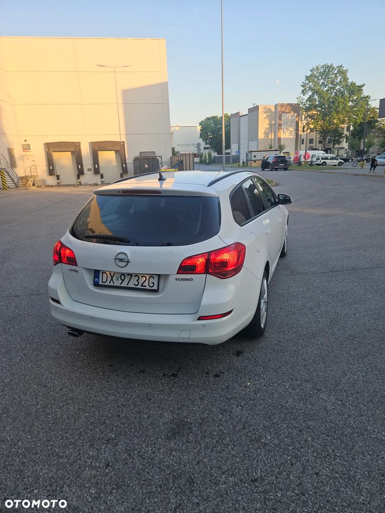 Opel Astra 1.4 Turbo - 8