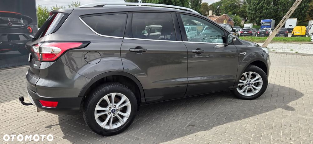 Ford Kuga 1.5 EcoBoost 2x4 Cool & Connect - 17