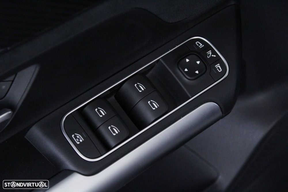 Mercedes-Benz GLA 180 d AMG Line - 21
