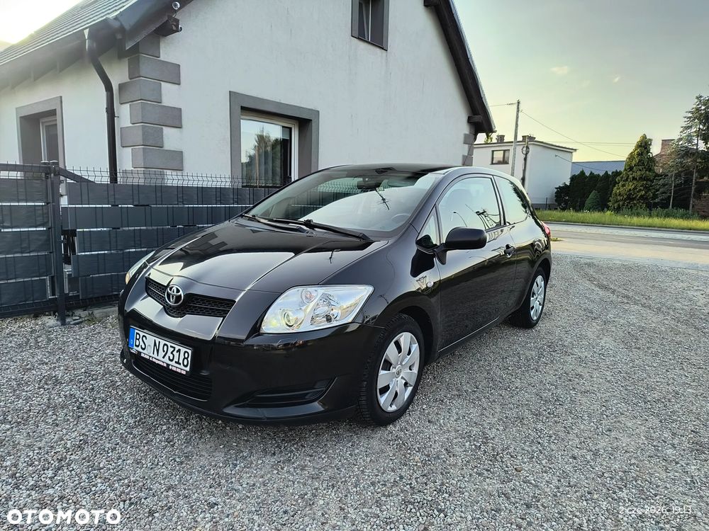Toyota Auris 1.4 VVT-i Sol - 1