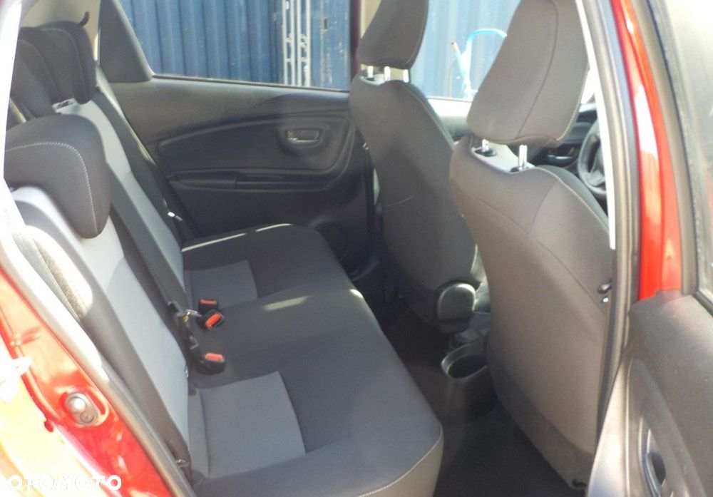 Toyota Yaris - 16