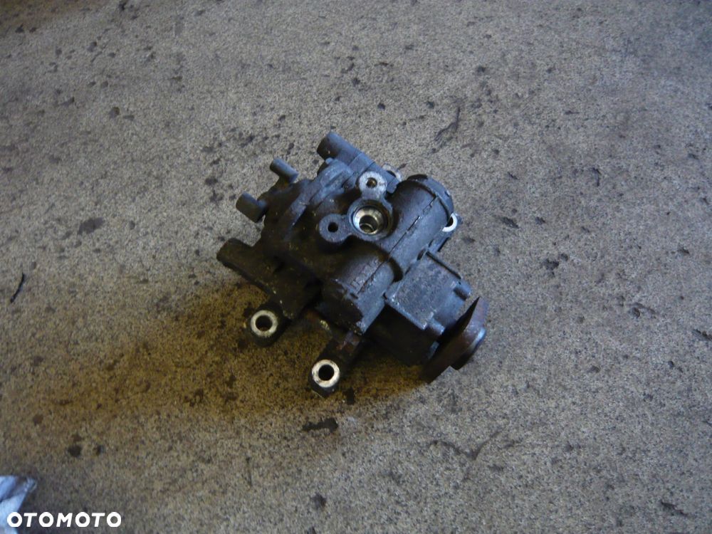 pompa wspomagania 6c113a674 ford transit mk7 - 1