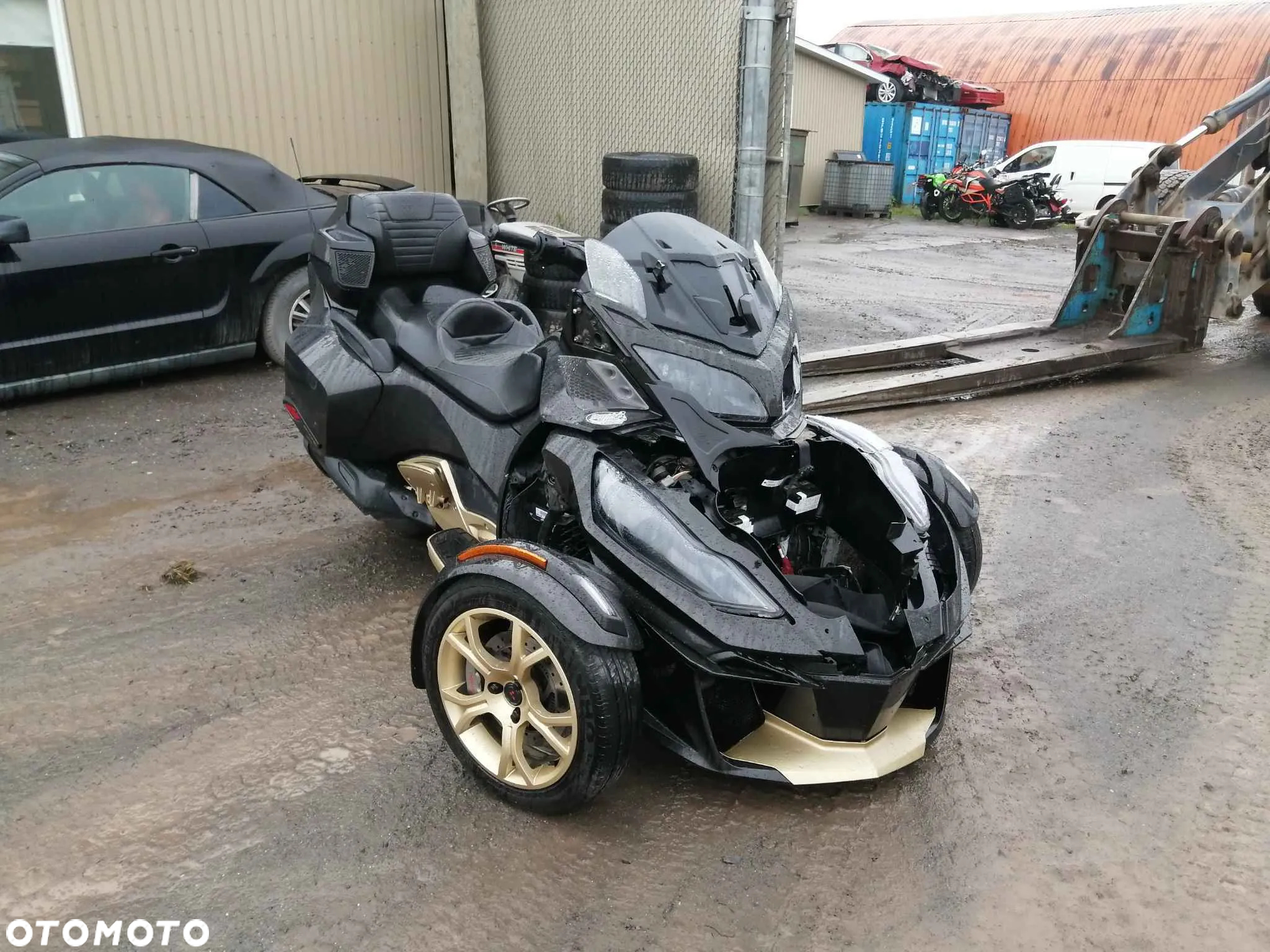 Can-Am Spyder - 2