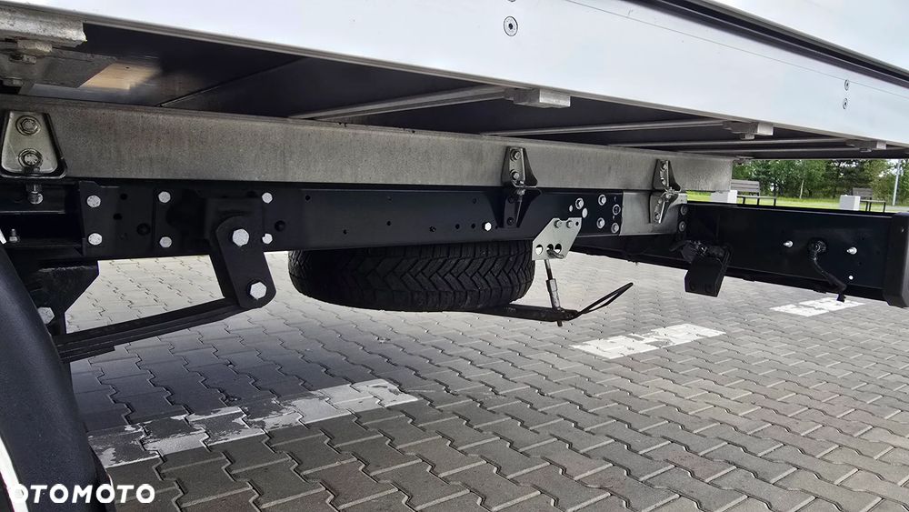 Iveco ❗️❗️DAILY 3.0 180KM MAXI 50C18 JAK NOWY ❗️❗️MODEL 2024 / BLOKADA MOSTU / SKRZYNIA OTWARTA WIDAR 10 PALET / 3500KG HAK / PIERWSZY WŁASCICIEL / NAVI / KAMERA COFANIA / FULL LED / TEMPOMAT AKTYWNY / BLIŹNIAKI / BURTY ALUMINIOWE / WERSJA WZMOCNIONA / FULL OPCJA / SERWIS ASO / SALON POLSKA / 35C15 50C15 35C18❗❗ JAK Z SALONU - NOWY -❗❗ - 15