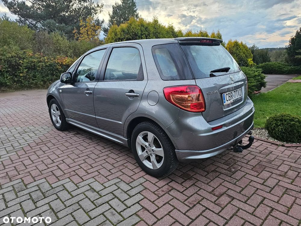 Suzuki SX4 1.6 VVT 4x2 Comfort - 24