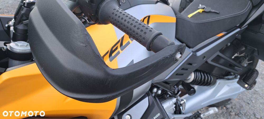 Moto Guzzi Stelvio - 21