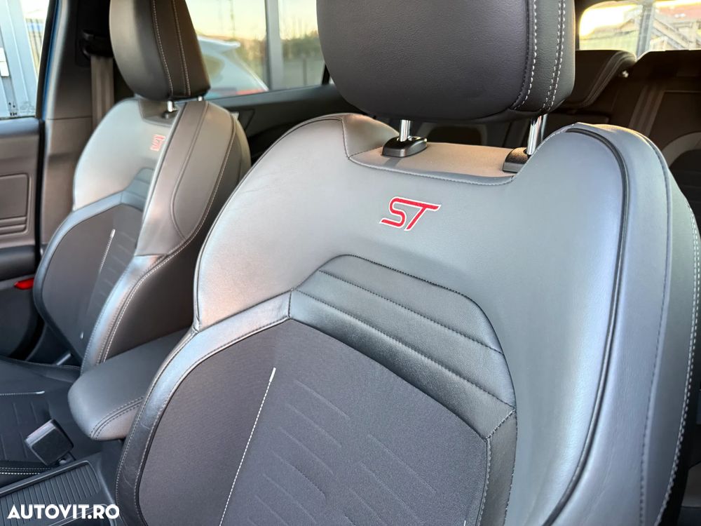 Ford Focus 2.0 EcoBlue S&S ST - 8