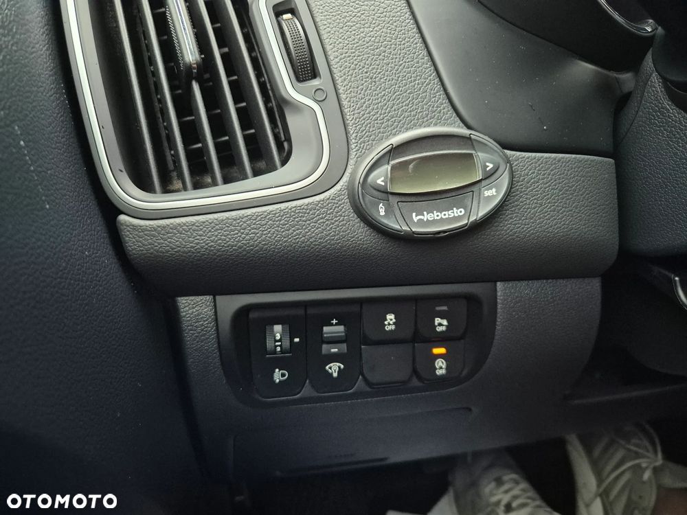 Kia Rio 1.2 Attract - 10