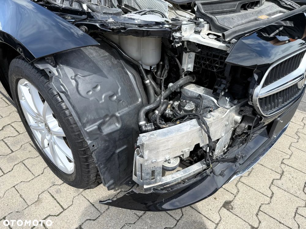 Mercedes-Benz Klasa C 220 d T 9G-TRONIC - 9