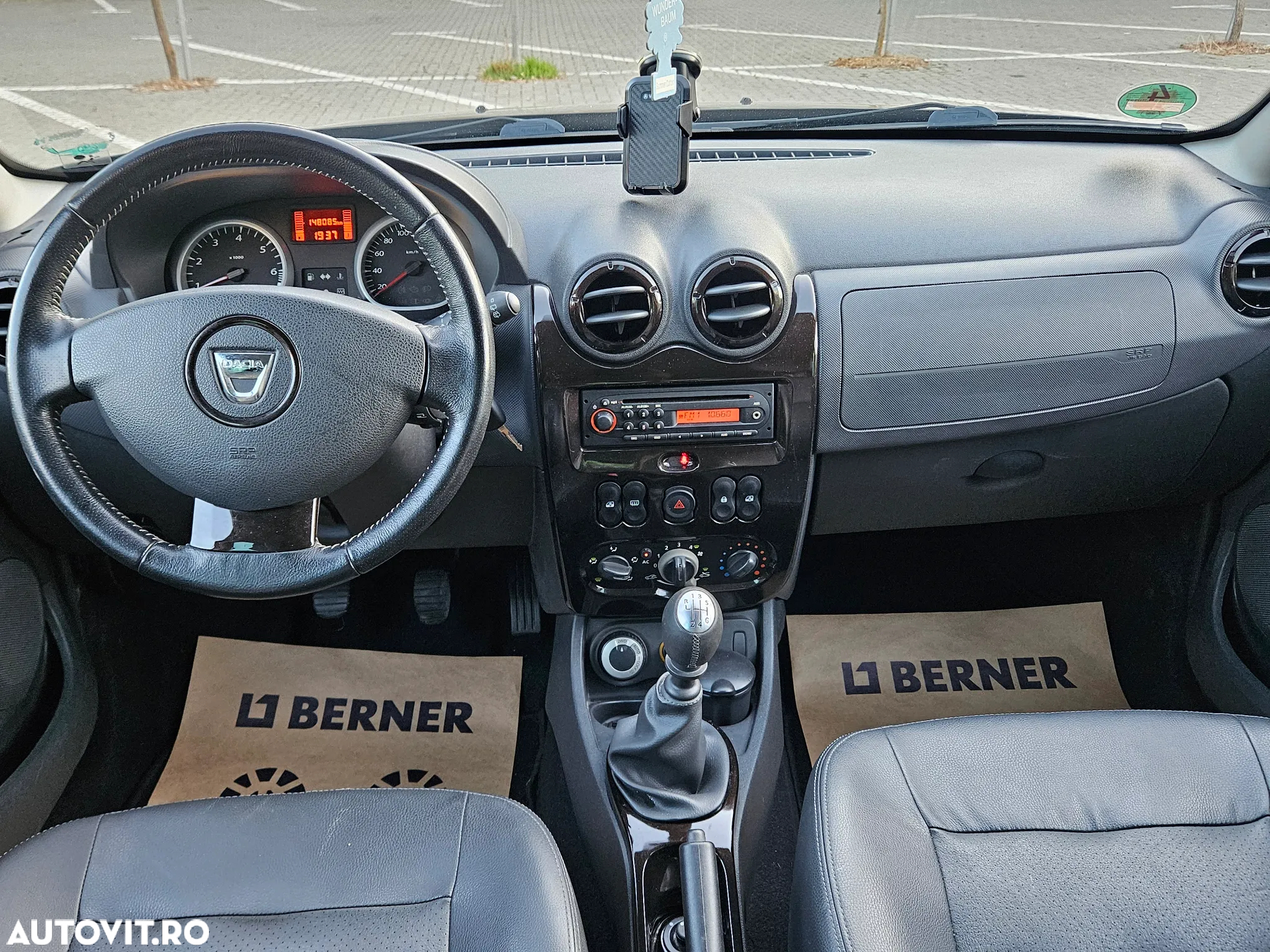 Dacia Duster 1.6 4x4 Prestige - 11