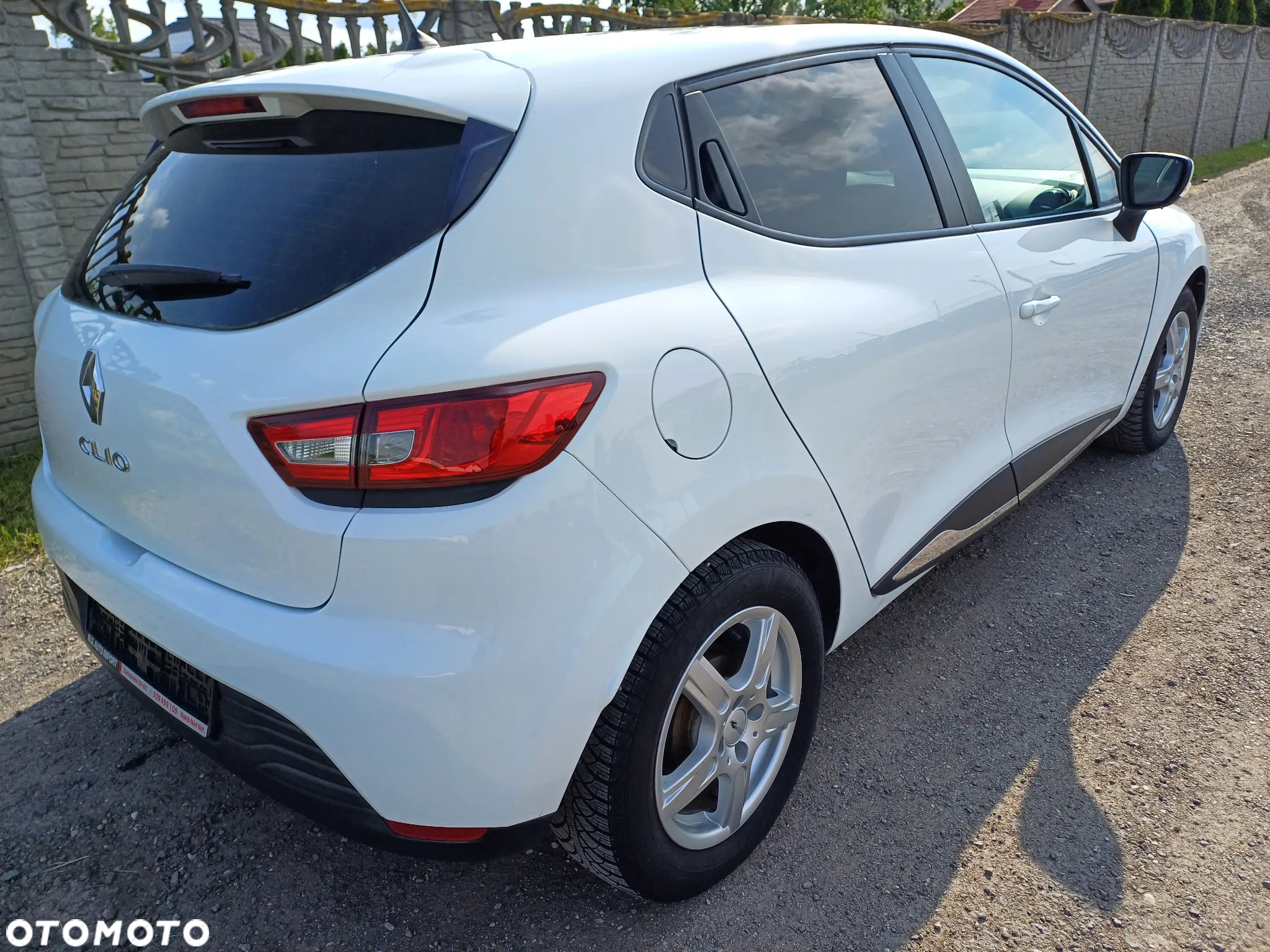Renault Clio 1.2 16V Life - 12