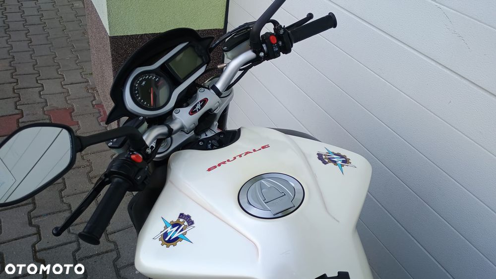 MV AGUSTA Brutale - 7