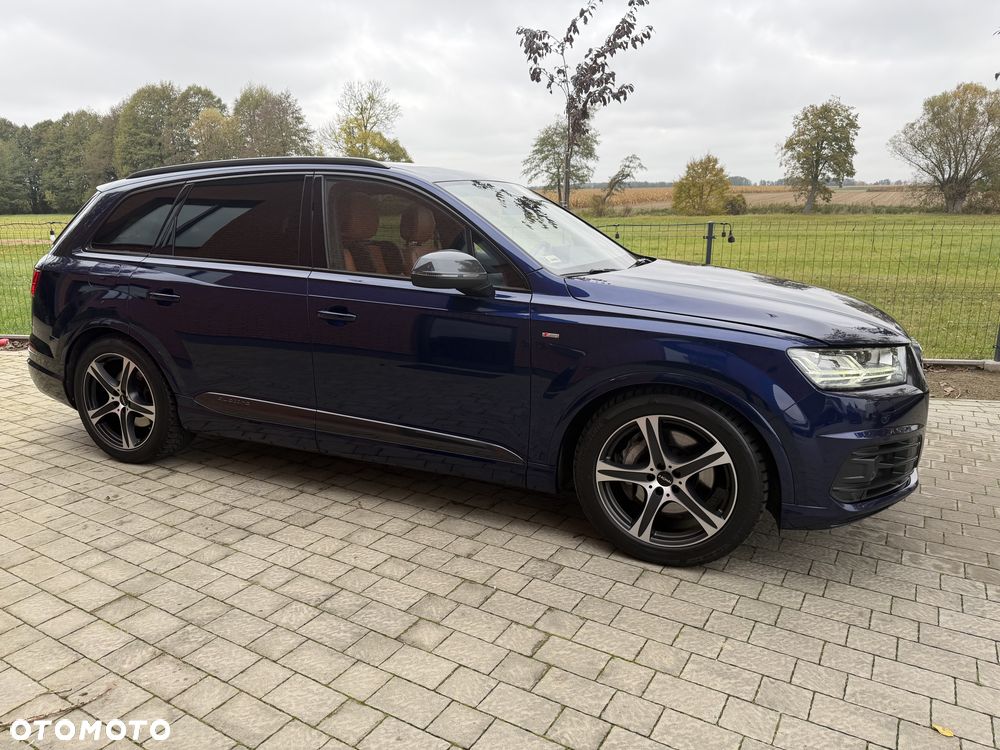 Audi Q7 2018 photo 2