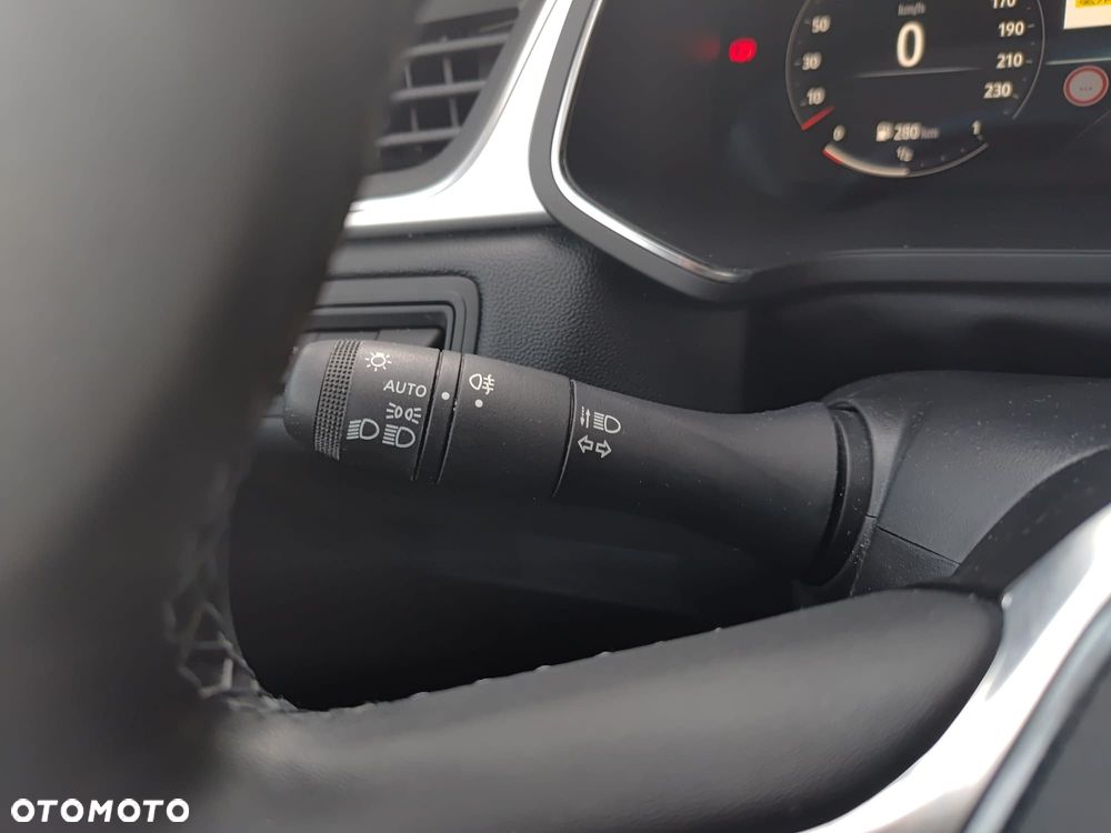 Renault Captur 1.3 TCe mHEV Techno - 21