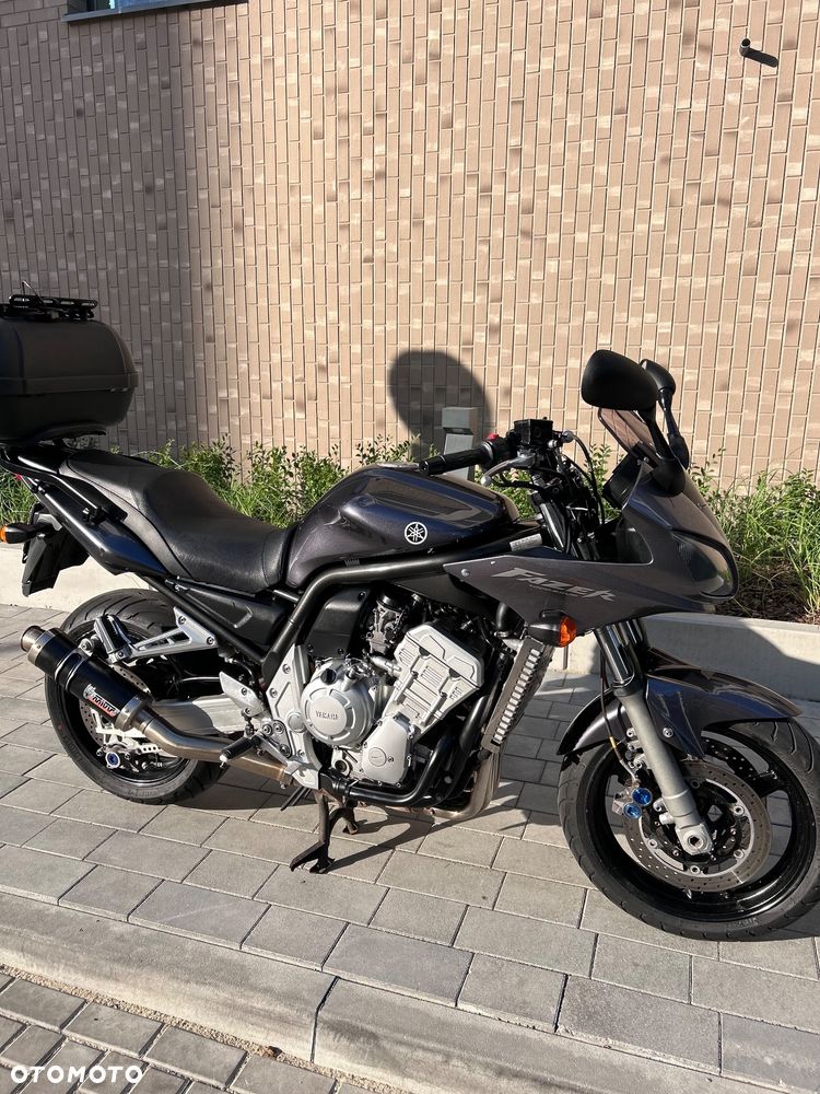 Yamaha FZS - 2