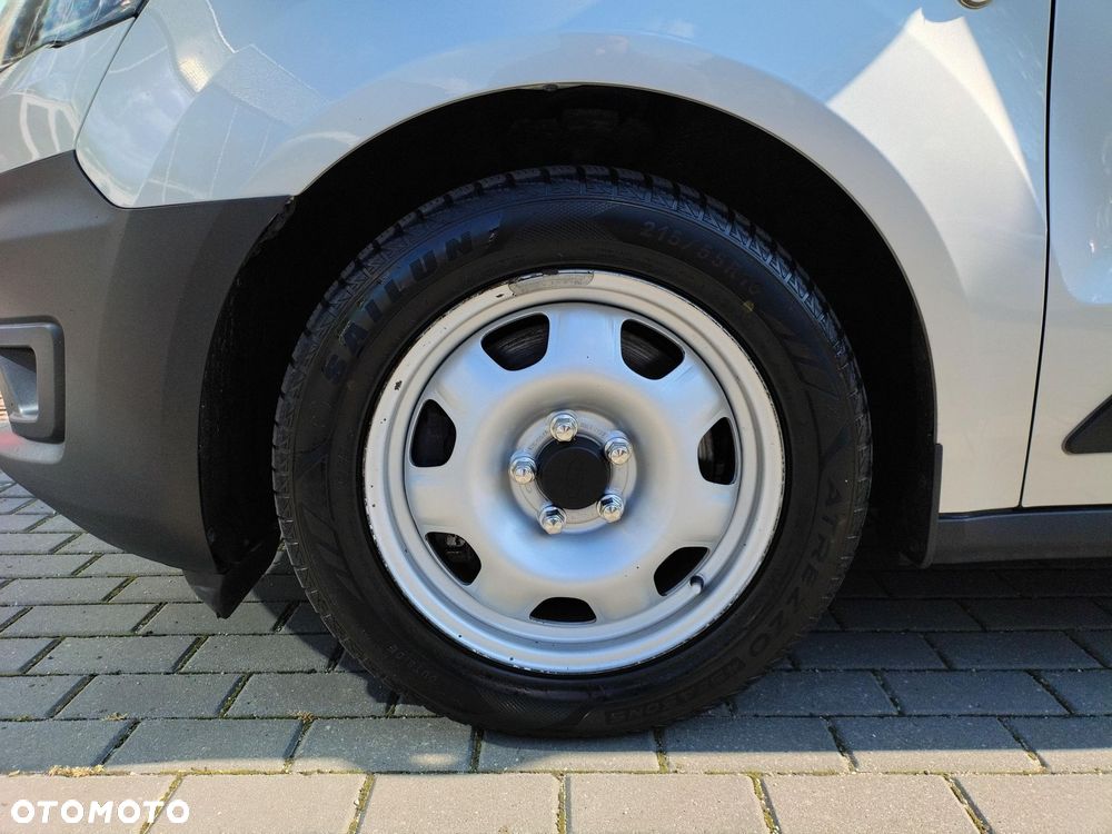 Ford Transit Connect - 9