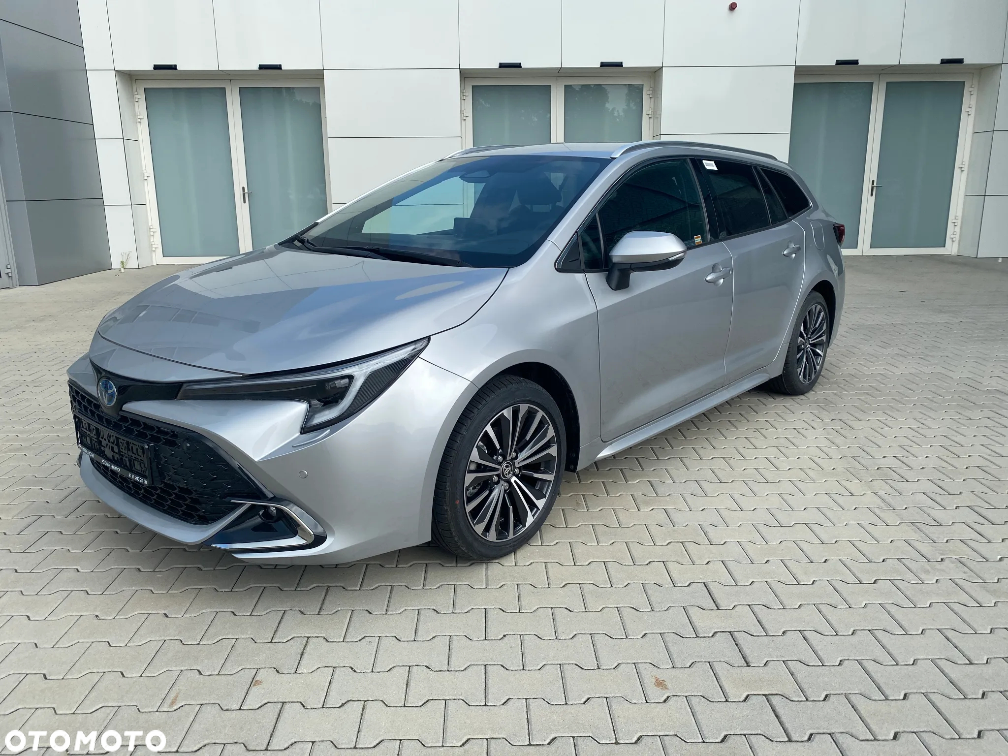 Toyota Corolla 1.8 Hybrid Style - 6