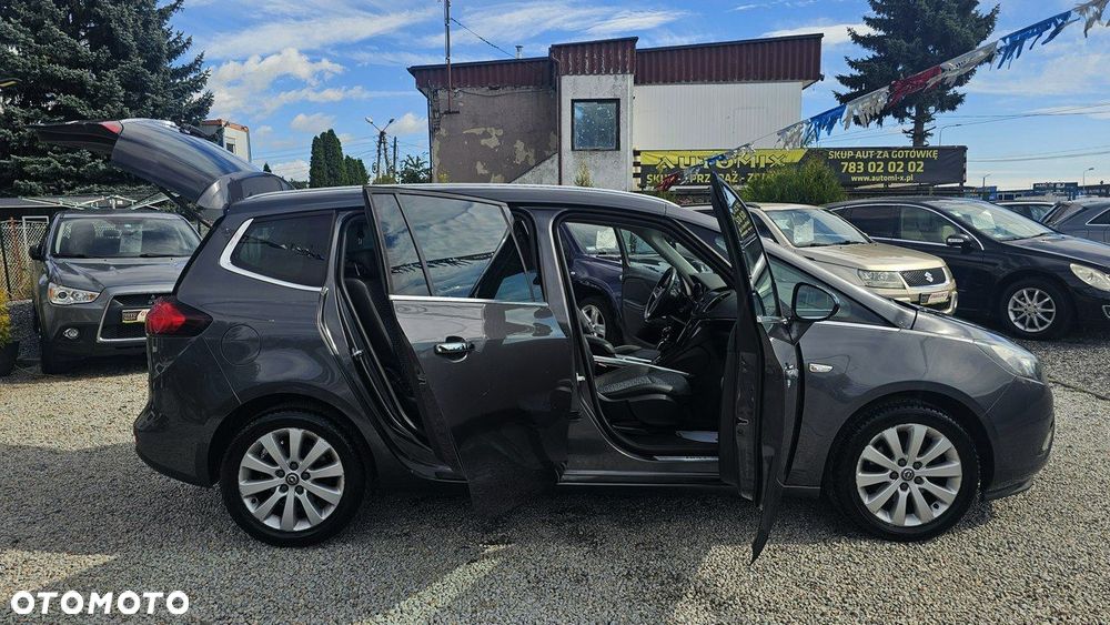 Opel Zafira - 22